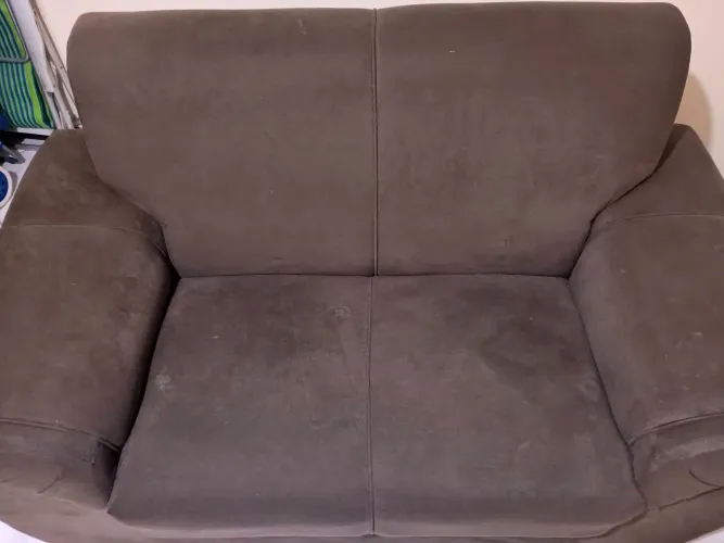 Vendo sofá de dois lugares