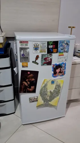 Frigobar Midea