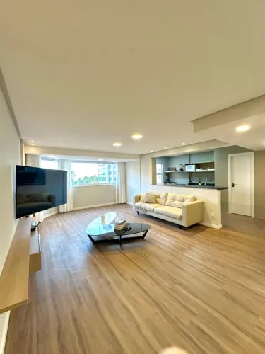 Apartamento para Venda em Maceió, Ponta Verde, 4 dormitórios, 2 suítes, 3 banheiros, 1 vag