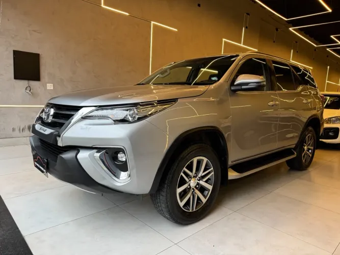 Toyota Hilux SW4 4X4 2.8 Diesel 2020