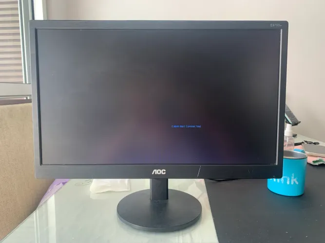 AOC LCD MONITOR 18,5" polegadas com Cabo VGA e Cabo de Alimentação