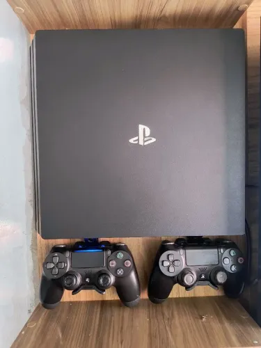 Ps4 Pro 1 tera