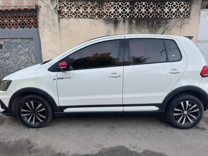 Volkswagen Fox Pepper 1.6 Flex 16V 5P 2015