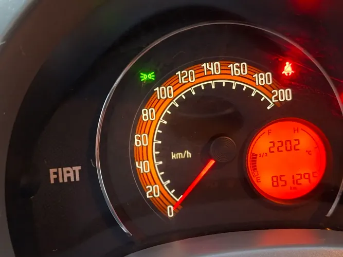Fiat Uno Vivace/rua 1.0 EVO Fire Flex 8V 5P 2015