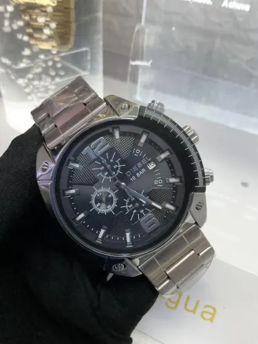 Relógio Diesel 10 Bar Overflow