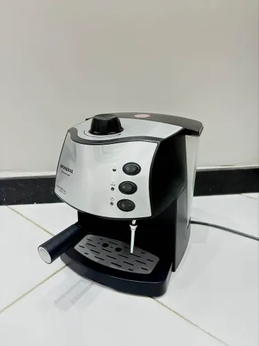 Máquina de café expresso Mondial Premium