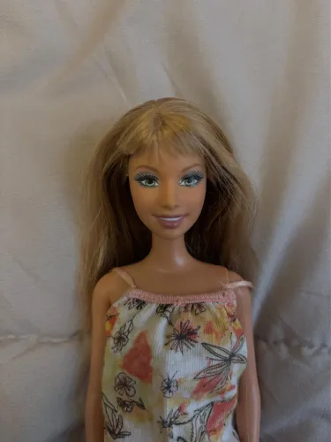 boneca barbie verão 2003 mattel