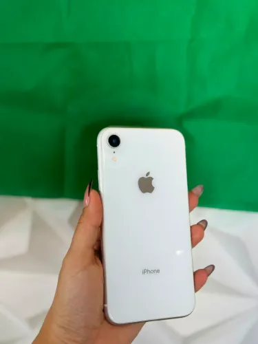 iPhone XR Branco - 128GB