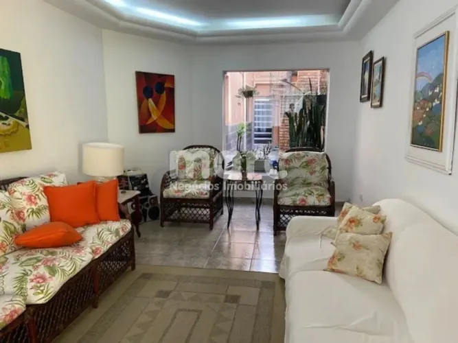 Casa de vila no Cambuci