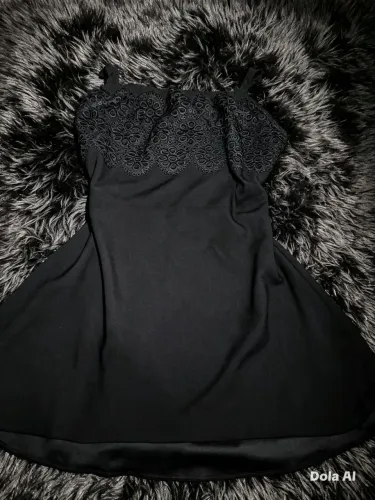 Vestido preto M/g