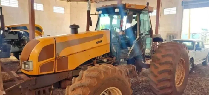 TRATOR VALTRA BH 180 PARCELADO