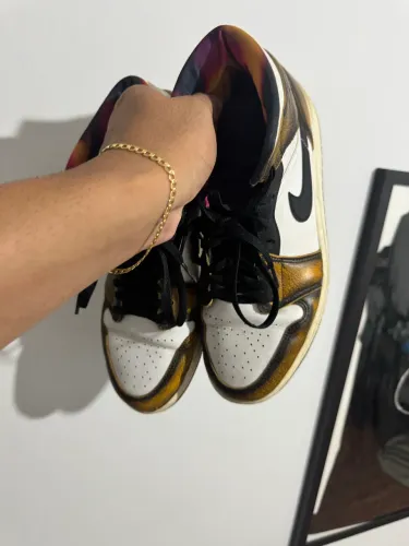Tênis Air Jordan 1 Mid SE preto Branco / Vela - Original - Tamanho 42