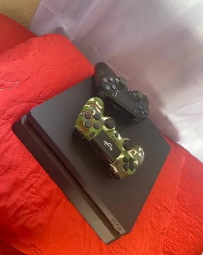 PS4 SLIM