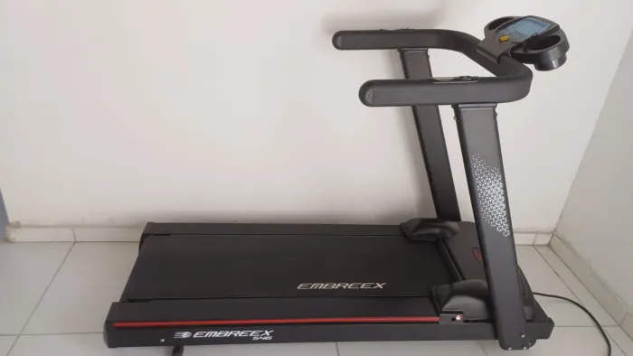 Esteira Embrex 546 semi nova