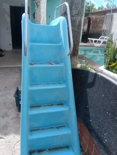 Escorrego para piscina 
