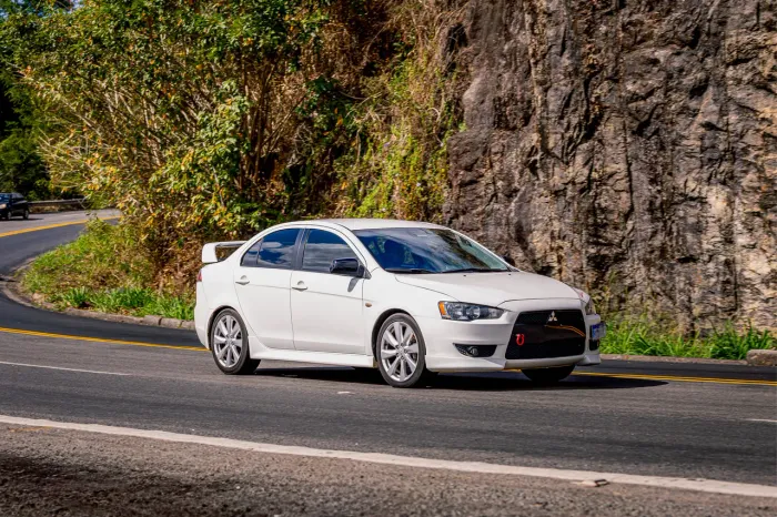 Mitsubishi Lancer 2.0 16V 160cv Aut. 2014