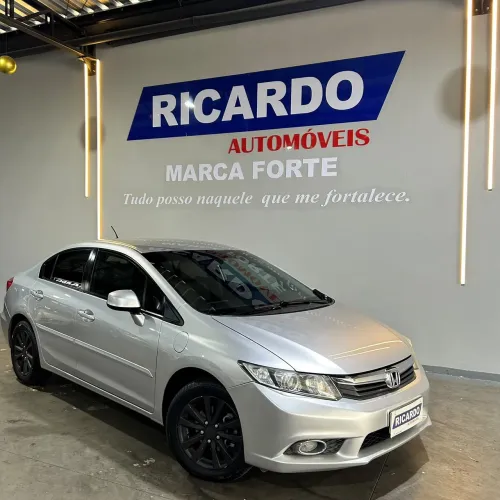 Honda Civic Sedan LXS 1.8/1.8 Flex 16V Aut. 4P 2014