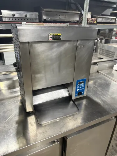 Tostador Industrial Vertical Antunes VCT-2000CV