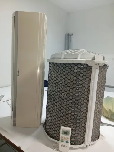Vende-se um ar condicionado 12 BTUs