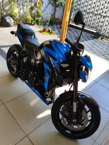 SUZUKI GSX-S 750 A