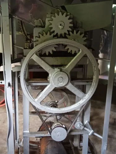 Vendo máquina de caldo de cana industrial inox em bom estado!