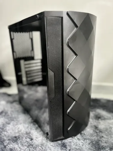 Gabinete GameMax Diamond Preto