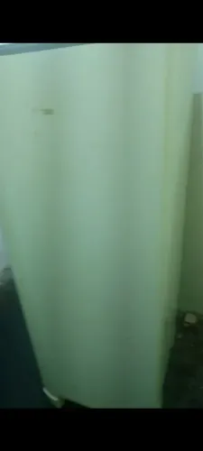 Vende se geladeira