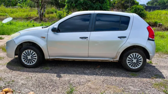 Renault Sandero Authentique Hi-flex 1.0 16V 5P 2012