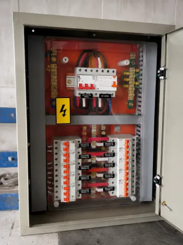 Quadro elétrico trifásico industrial 220v 100a completo