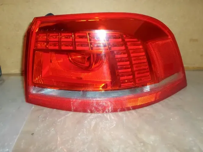 Lanterna Direita Passat 2012 2013 2014 #278 Direito