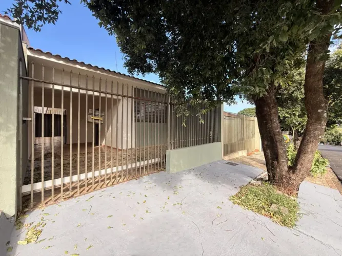 Casa para alugar em Maringá, Jardim Lucianópolis, com 3 quartos, com 93.83 m²