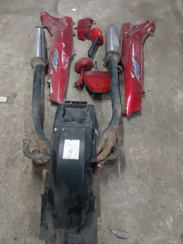 Peças SUZUKI GSXF 750 1996