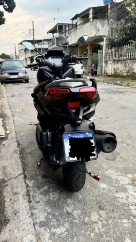 X-MAX 2026 300
