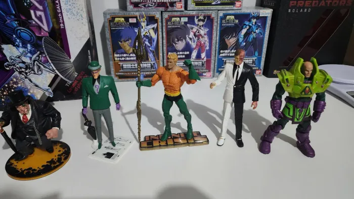 LOTE #05 FIGURAS DC COMICS