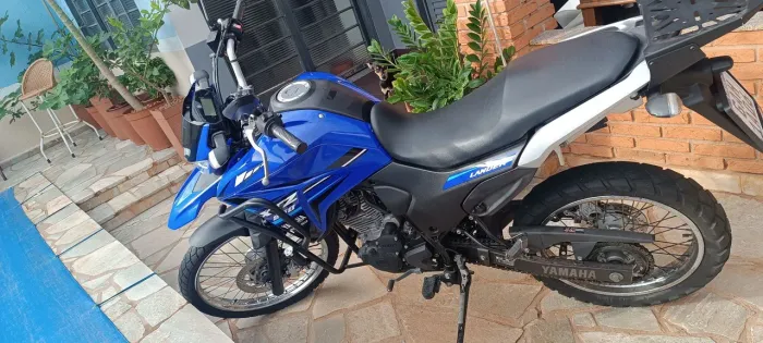 Yamaha XTZ 250 Lander 2023 Impecável (aceito troca carro/moto) 
