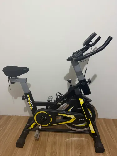 Bicicleta ergométrica WCT fitness