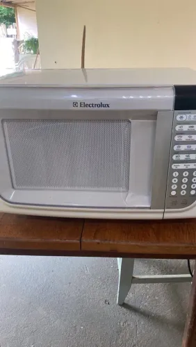 Microondas - Electrolux 110W
