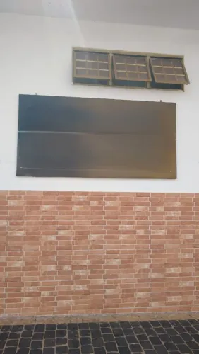 Vendo - 2 Estruturas em aço com lona recém colocada.