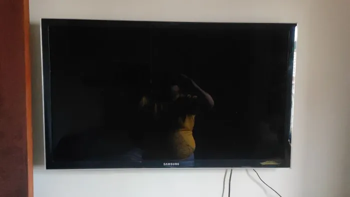 Vendo Tv Samsung UN40D5000 R$ 300 Bom Funcionamento - Detalhes na Tela Veja Todas as Foto