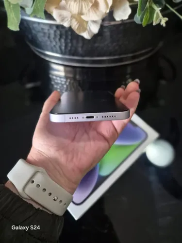 Vendo IPhone 14 Plus Roxo ?
