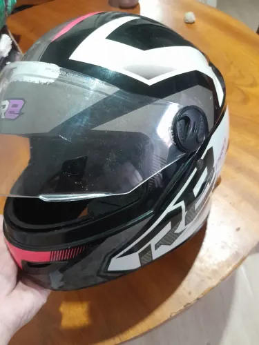 Capacete R8 pro tork