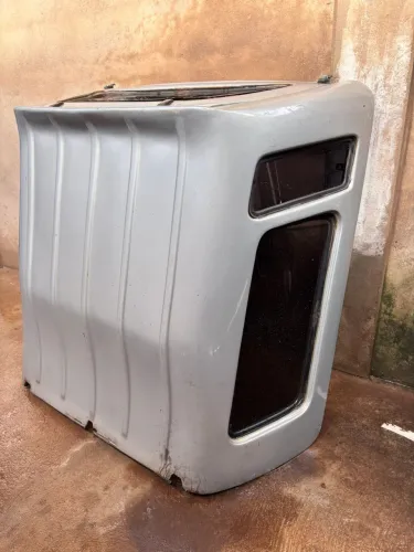 Vende-se Capota Fibra para Strada Cabine Estendida 