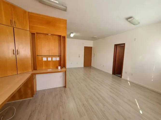 Sala Comercial para Alugar - 33 m² no Luxemburgo, BH
