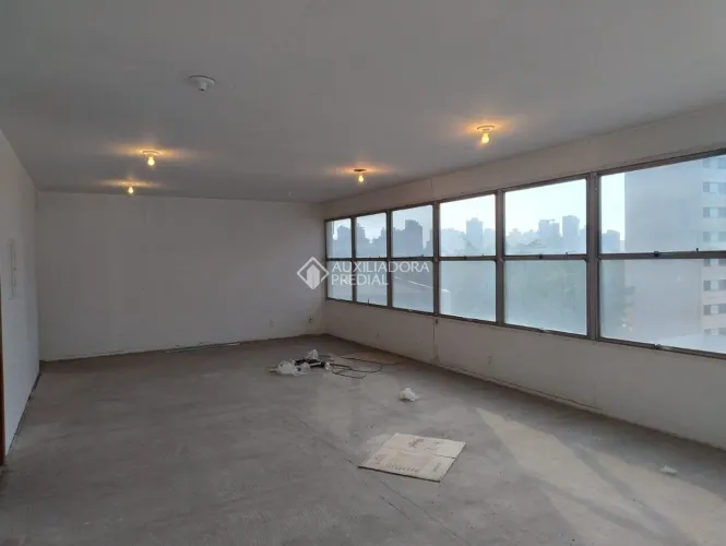 Sala comercial no Centro de Santo André com 55,09 m2 de área privativa
