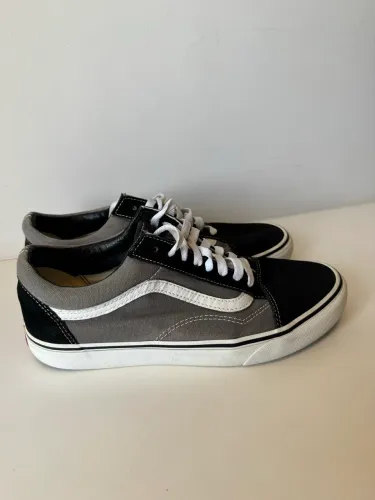 Tênis Vans Old Skool Preto/Cinza Tamanho 41