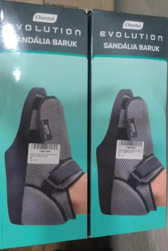 Vendo um par de sandália Baruk ortopédica, Tam M. Usada pouca vezes no pós operatório.