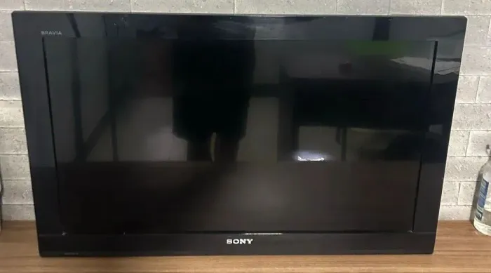 TV Sony Bravia 32" com defeito 