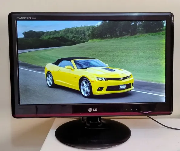 Monitor LED 21 polegadas com HDMI completo (NOVINHO)