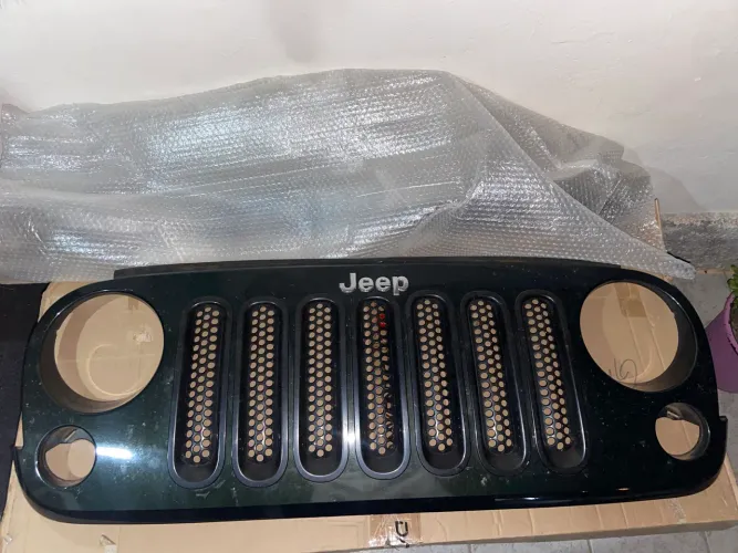 FRENTE GRADE Jeep wrangler 2010 ORIGINAL