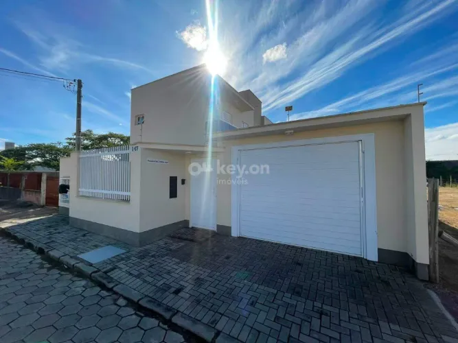 Casa Geminada Nova Localização Privilegiada Próxima à Arena Multiúso